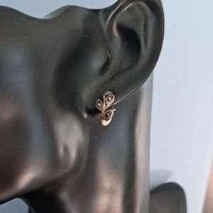 Silver and Black Leaf Swirl Earrings